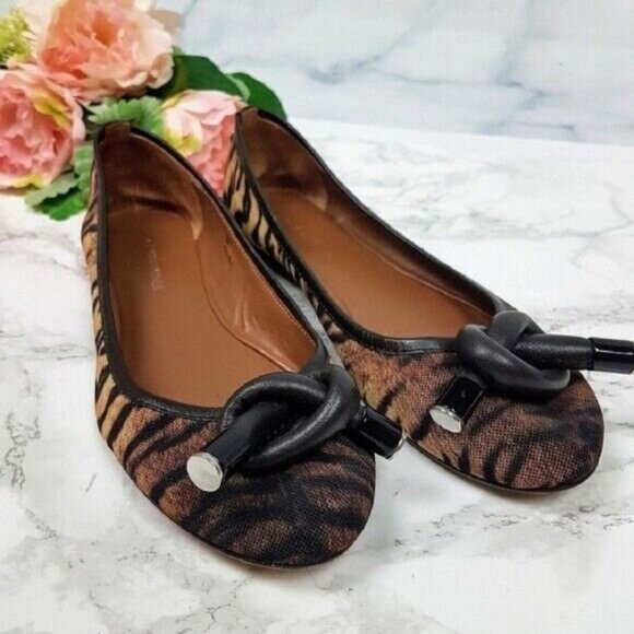 DONALD J PLINER Animal Print Flats Sz 8.5 GRACIE Tiger Knot Leather Outsole $228 - Picture 1 of 6
